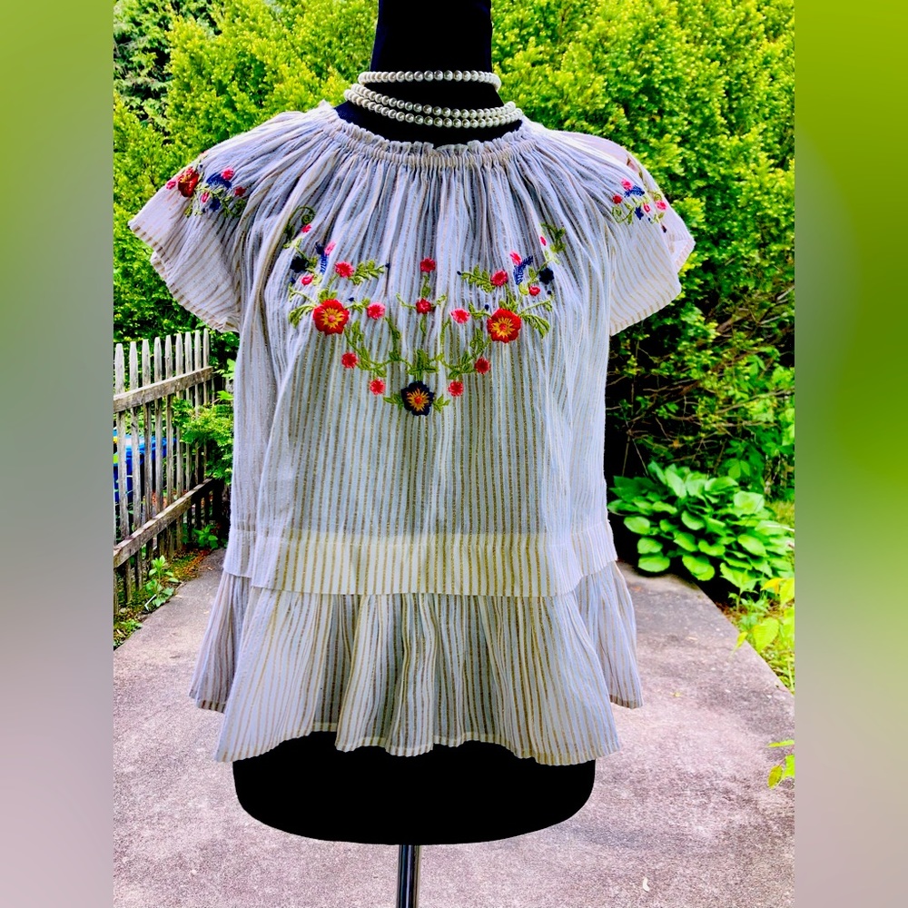 Crop sleeve ruffle trim blouse for young girl